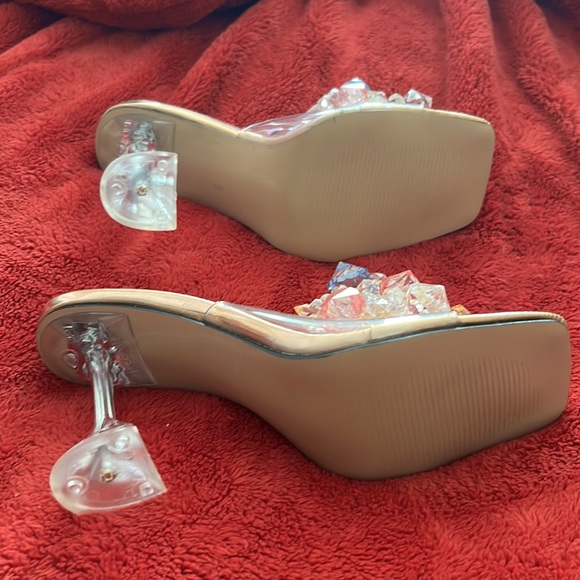Woman’s sandals - Picture 5 of 7
